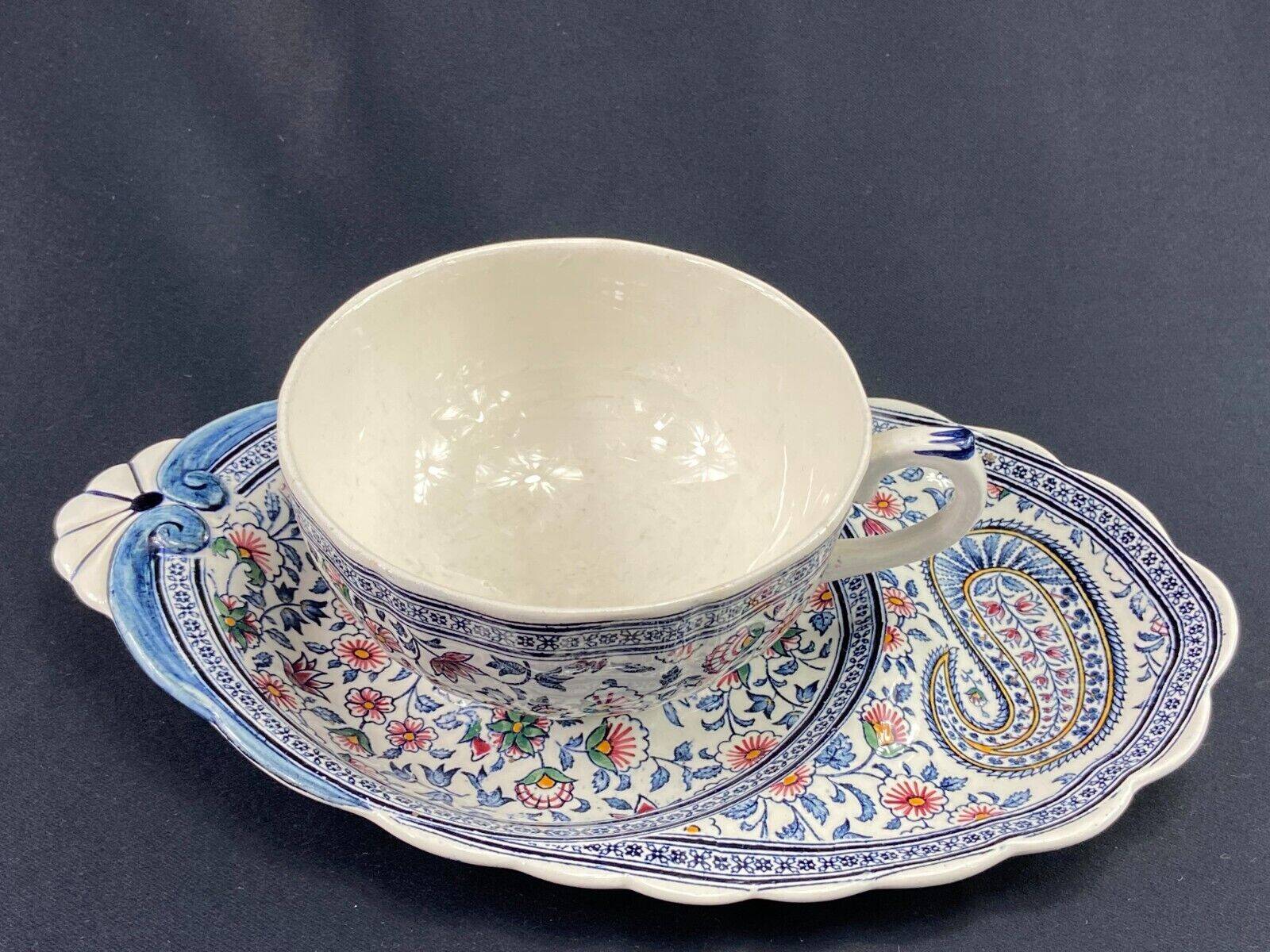 Lunch toast cup and its large earthenware saucer from Gien, Cashmere decor