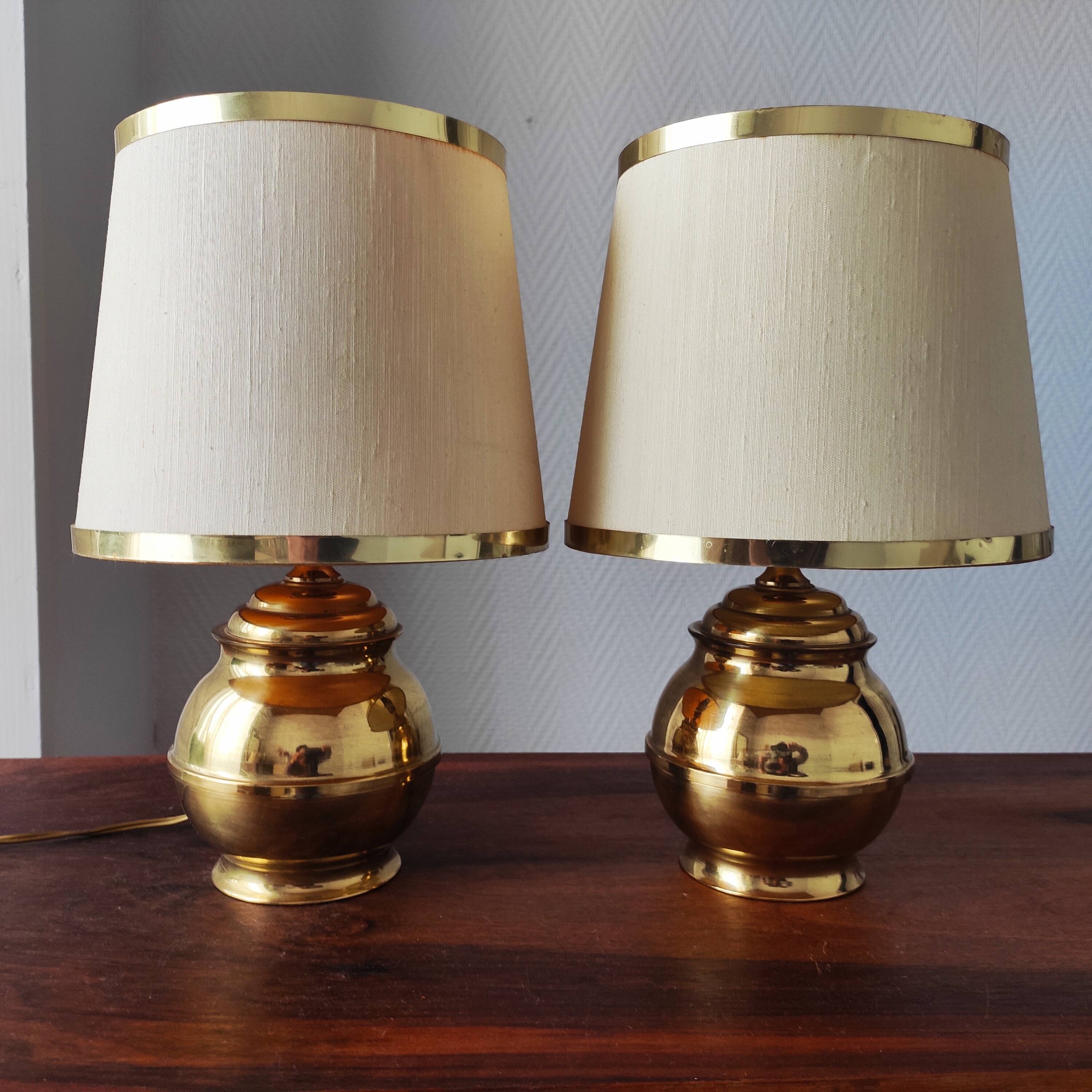 Pair of vintage 1970s Italian lamps in solid brass