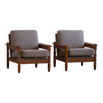 Modern Danish, Pair of Lounge Armchairs in Oak and Linen, Henning Kjærnulf, 1960s