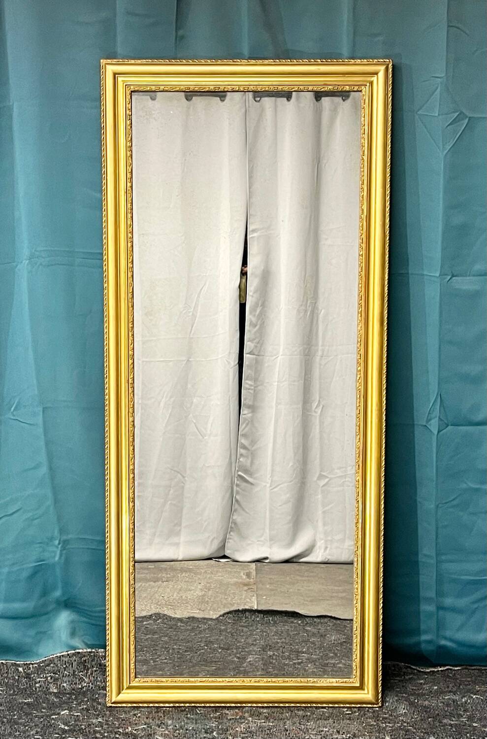 Antique mirror 150 x 65 cm Louis Philippe period. Gold leaf gilding. Very good condition