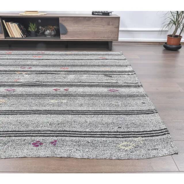 Turkish Vintage Hand-Knotted Anatolian Kilim Rug 195x260