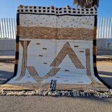 Handwoven pure wool rug, size 2/3 m.