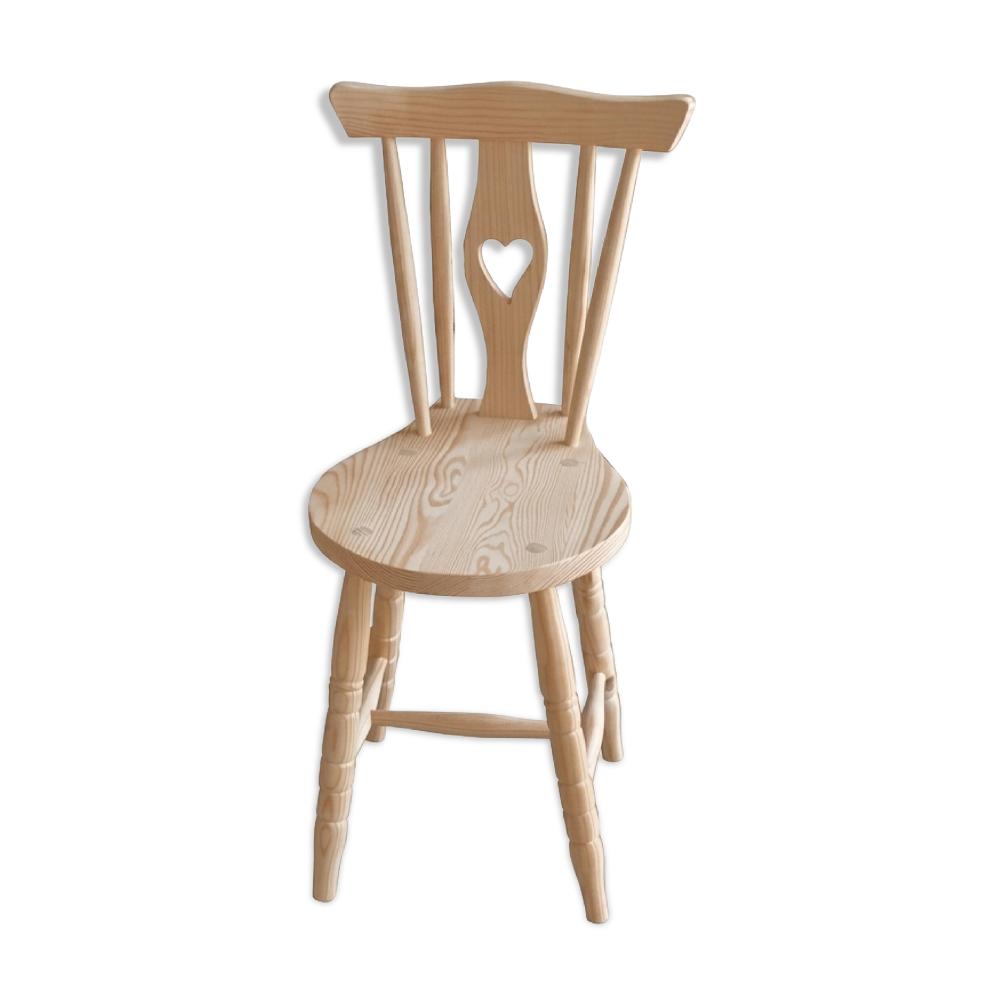 Rustic style chair in solid raw pine with heart.