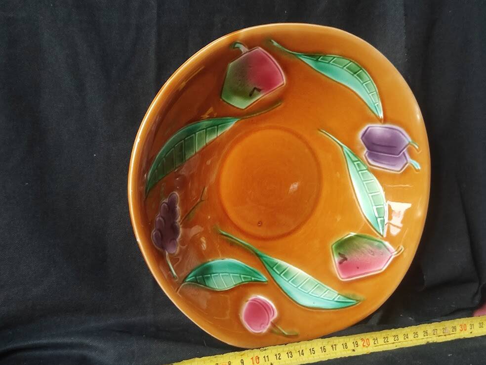 1960/70 shallow plate fruits / hand-painted / Sarreguemines /