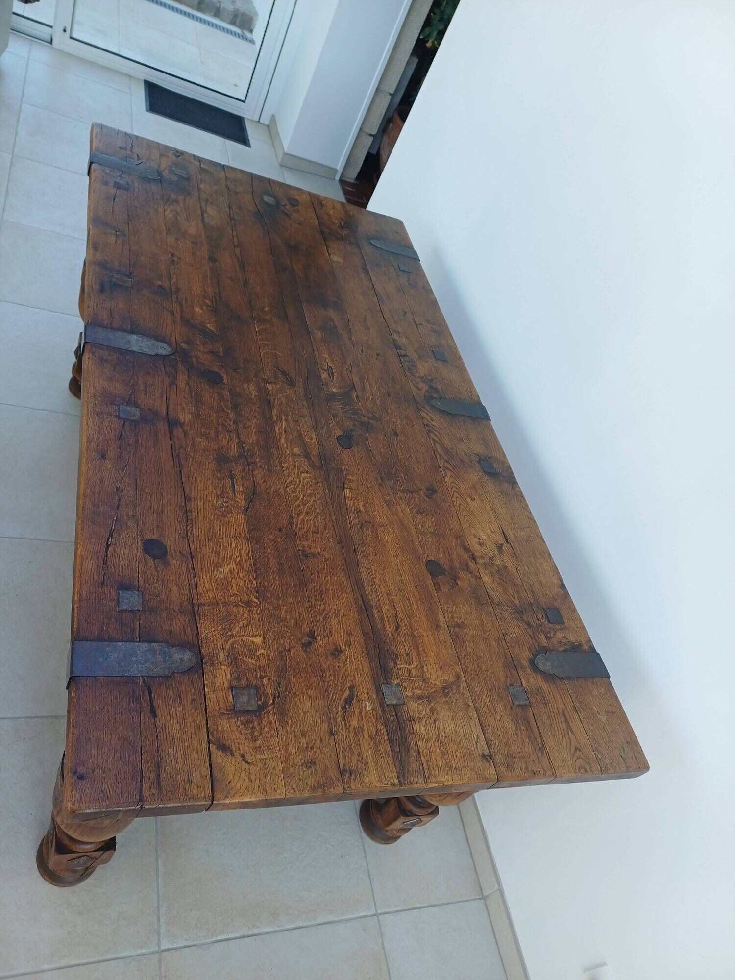 Centenary table in solid oak – Spanish Renaissance style (180 cm).