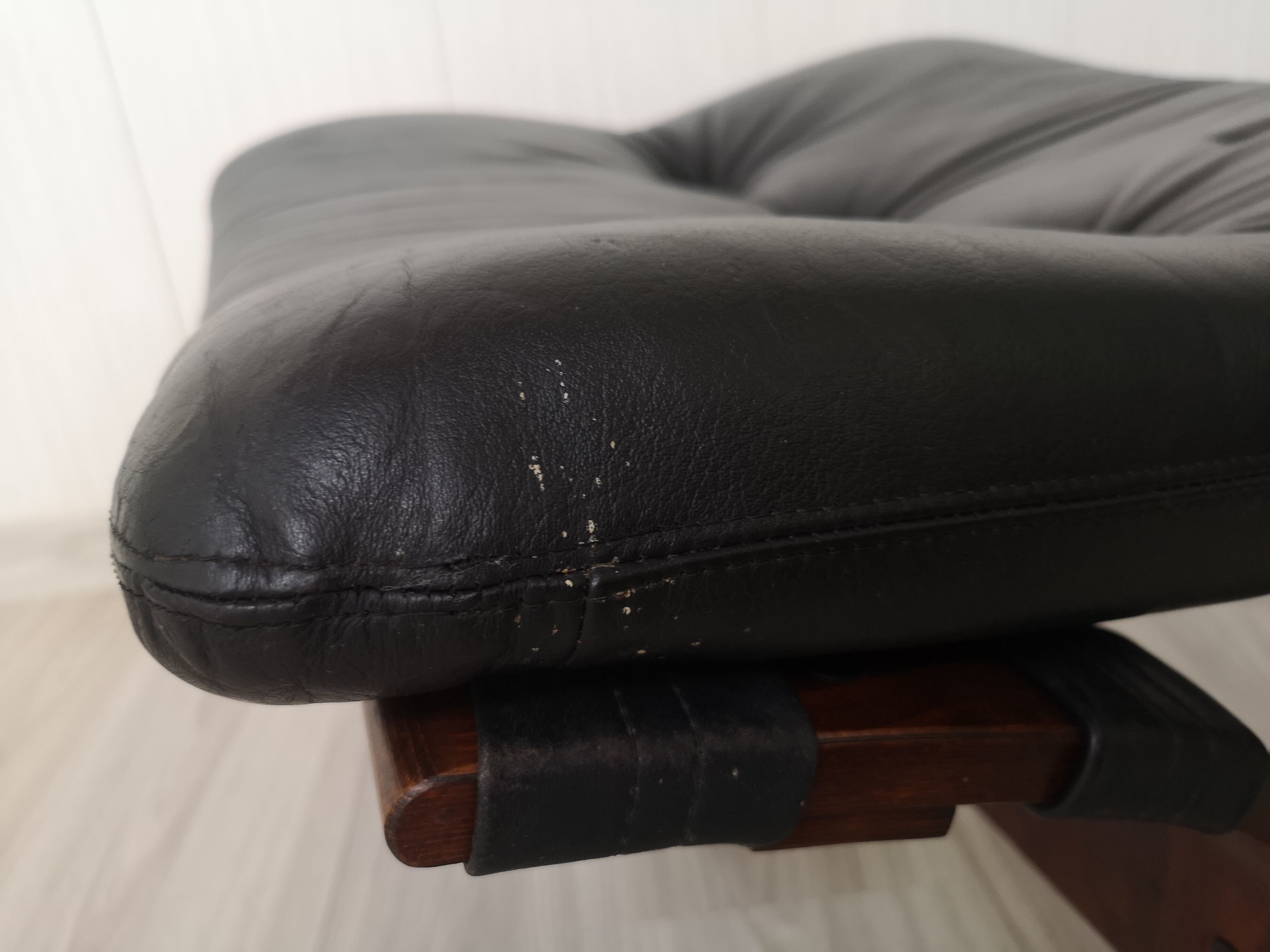 Vintage Model Kengu Lounge Chair and Footstool Set by Elsa & Nordahl Solheim for Rybo Rykken & Co