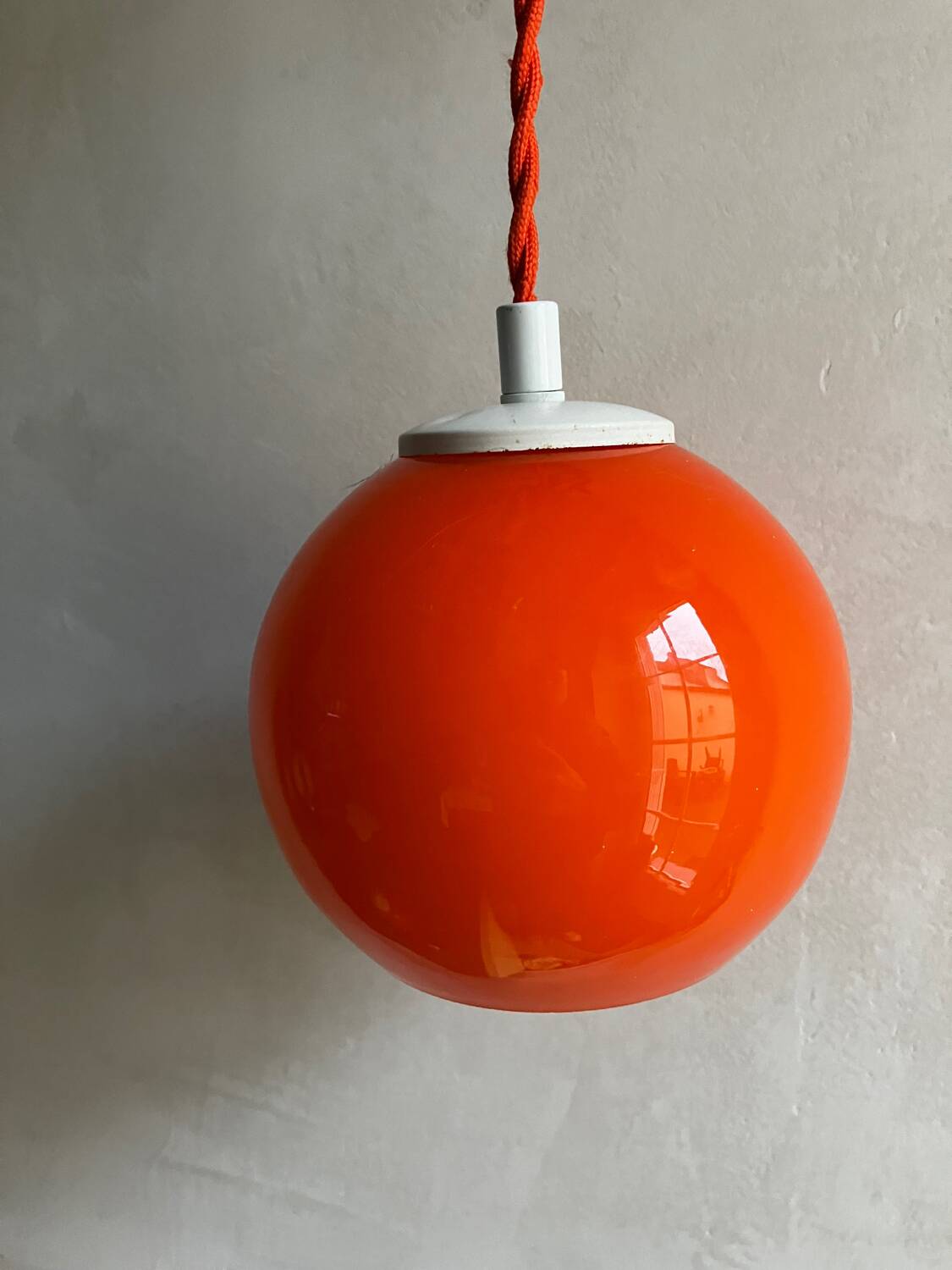 Pair of portable lamps