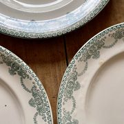 Set of 6 vintage plates in iron earth, Longwy model Au Chatelet LOT 2