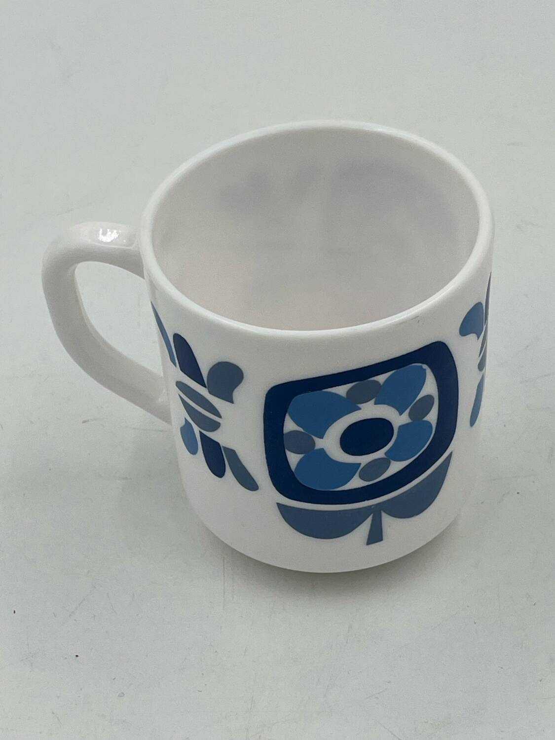 Arcopal blue mobil mug