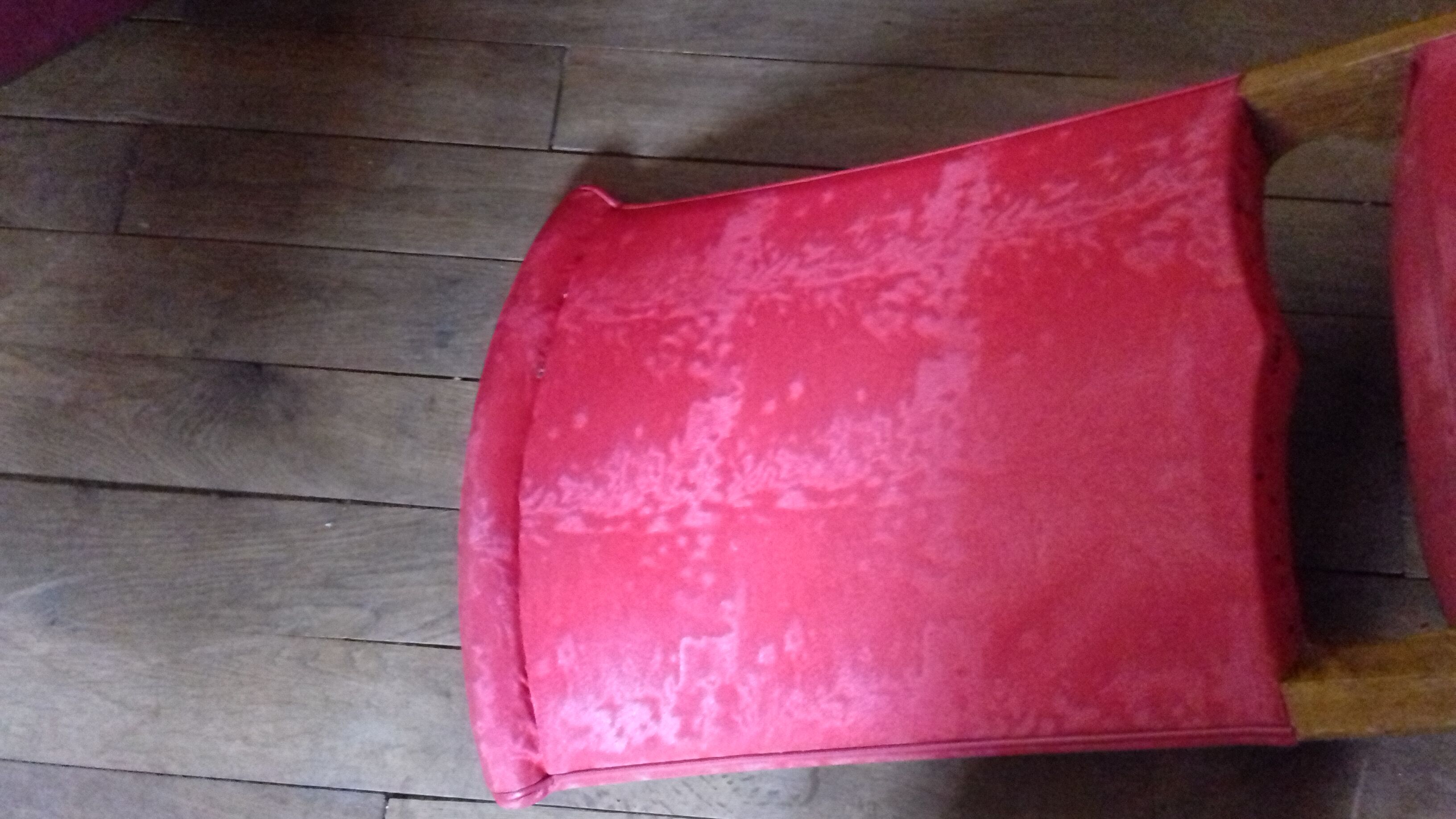 6 leatherette chairs