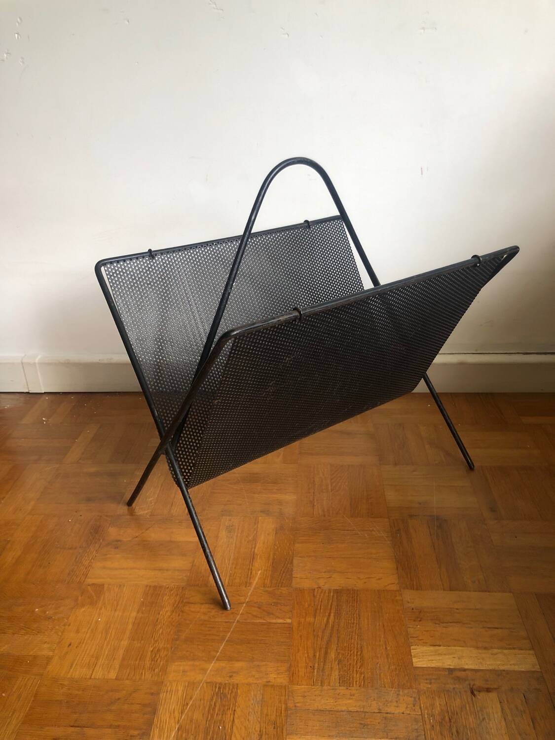 Designer magazine rack