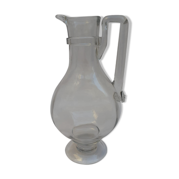 Carafe en verre soufflé