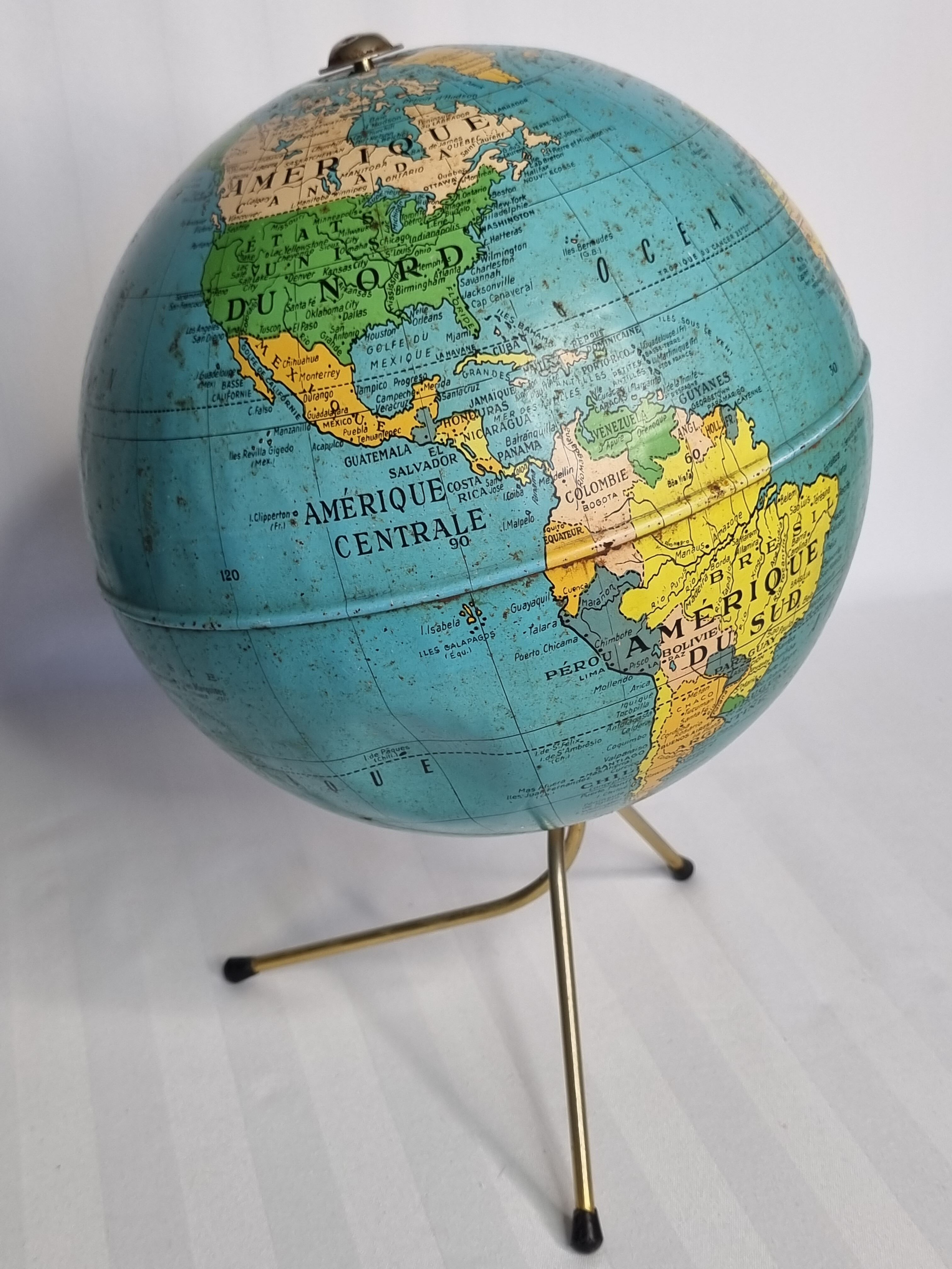 Globe earth "Taride" of the 60s in metal on tripod base, 20 cm