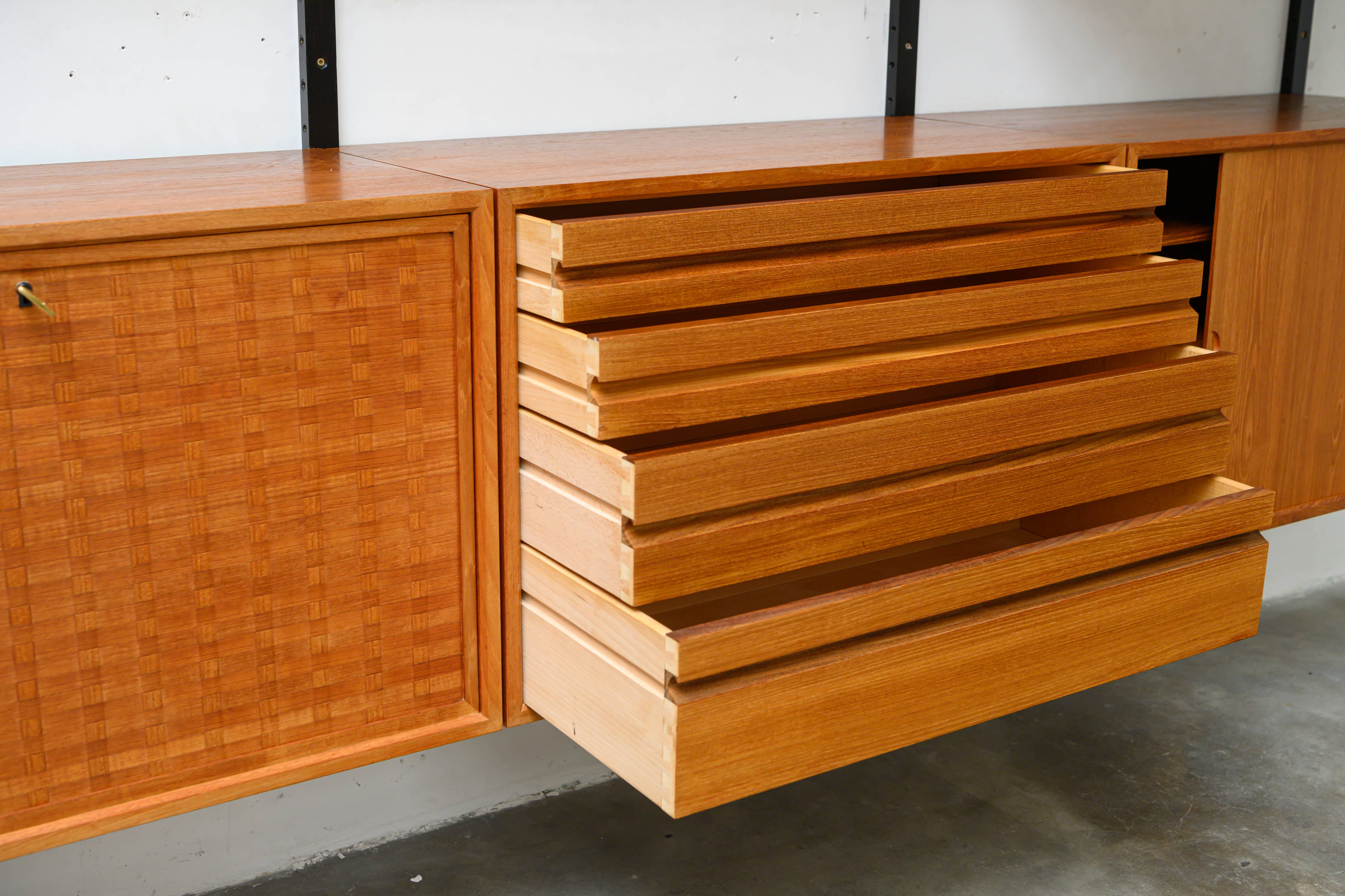 Unité murale modulaire scandinave en teck par Poul Cadovius pour Royal System, Danemark Années 1960