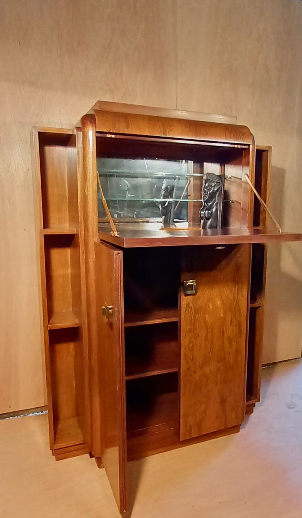Rosewood bar furniture