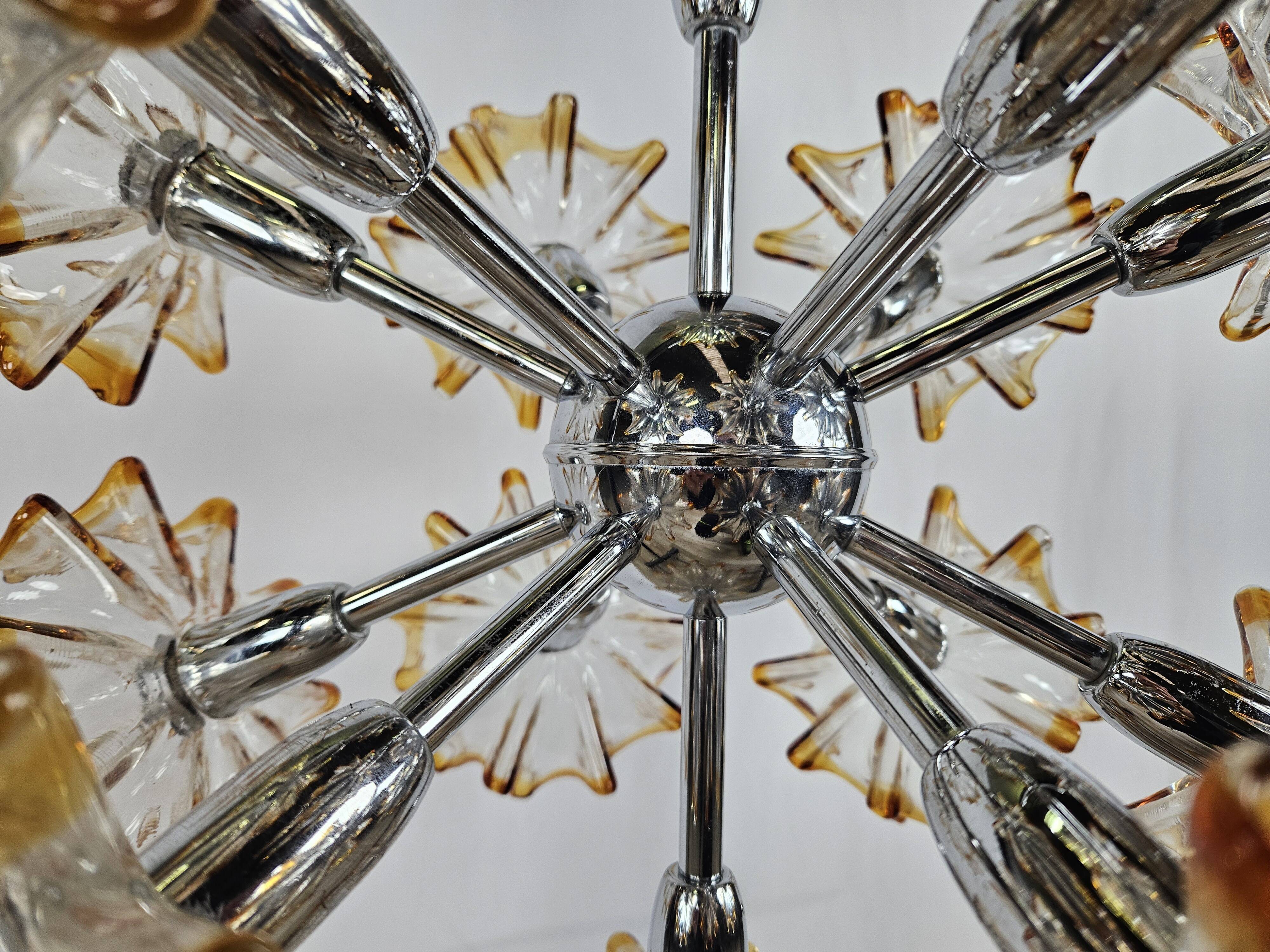 Sputnik chandelier with 14 ceiling lights