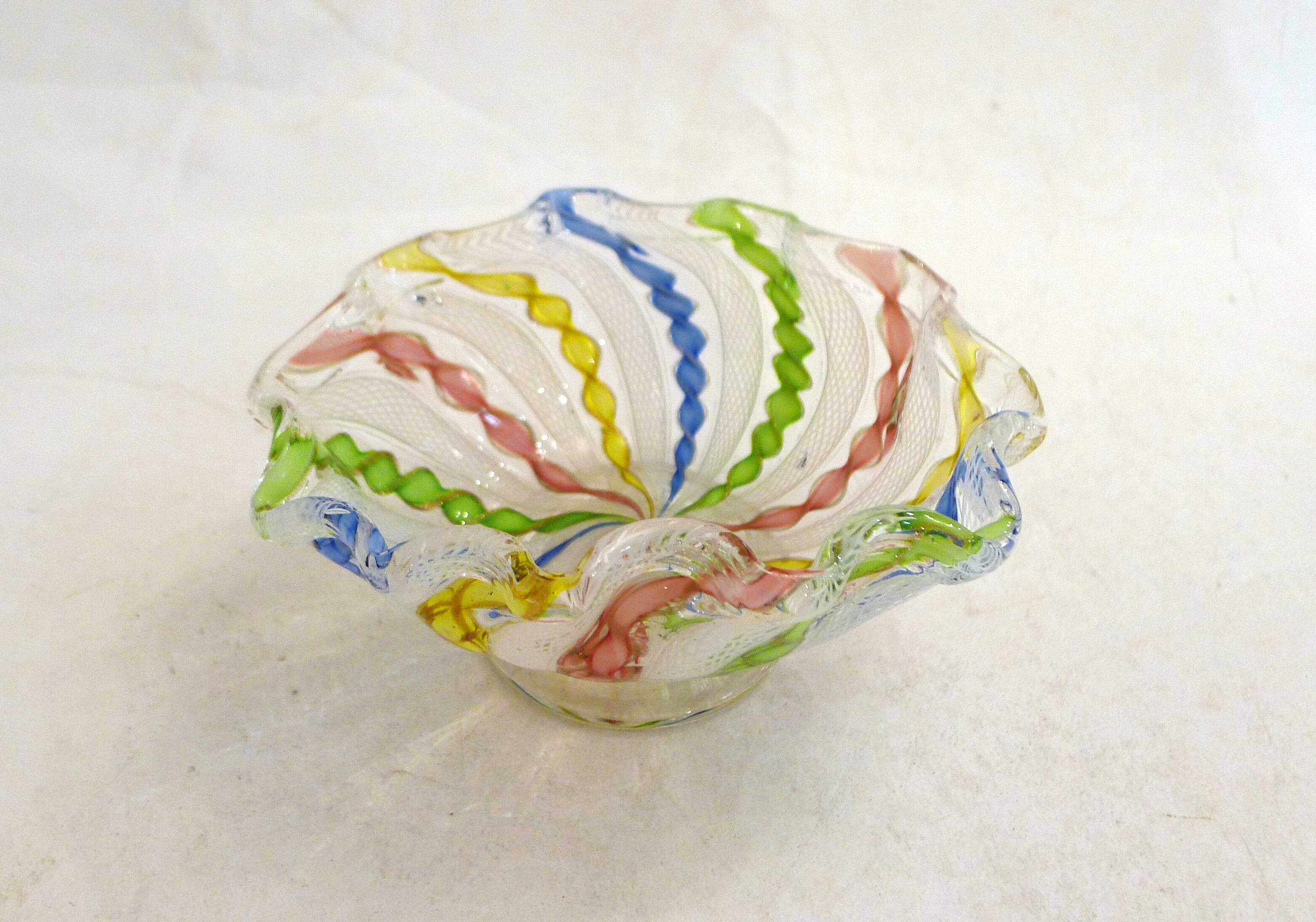 Small tangy glass bowl from Murano, 1960s.