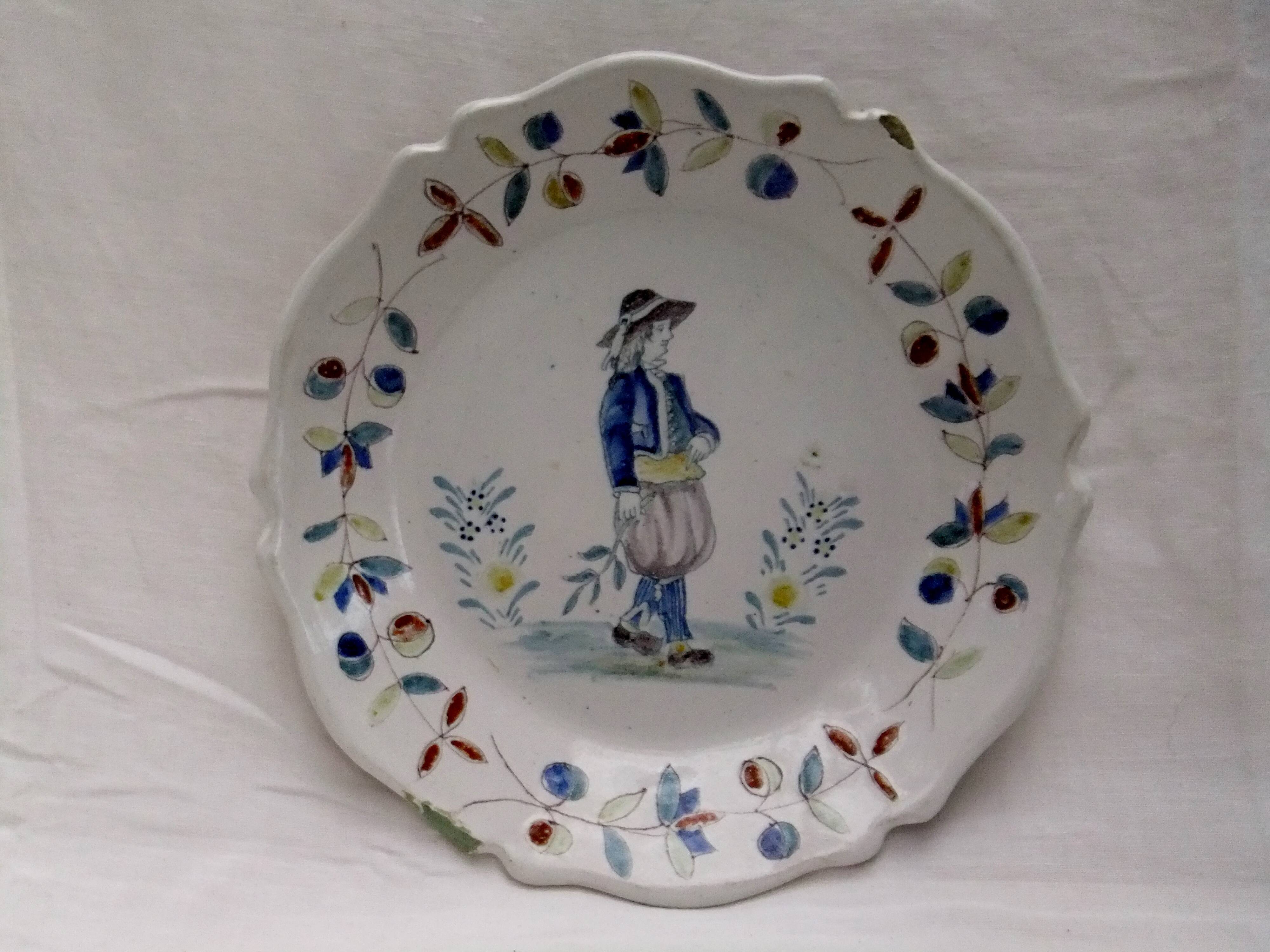 Malicorne plate old tableware character collection