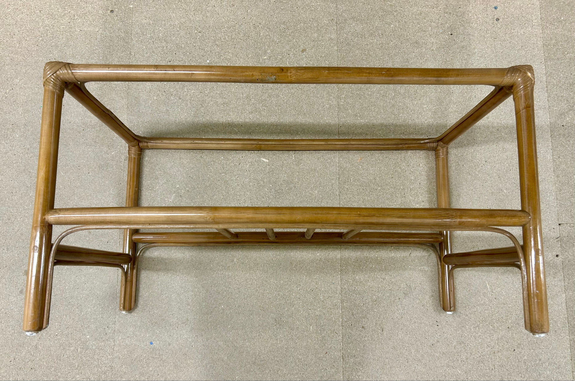 Vintage rattan coffee table (without glass) from the 1970s.