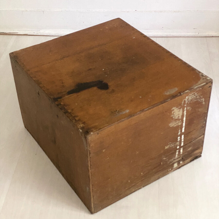 Cabinet with drawers