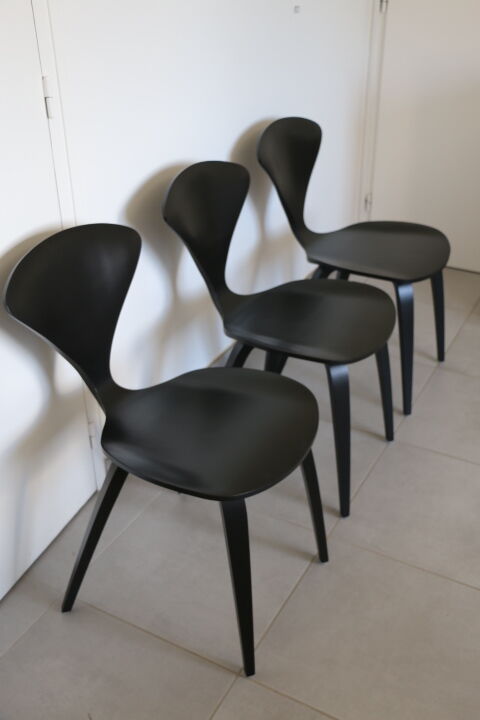 Chaise norman cherner noire