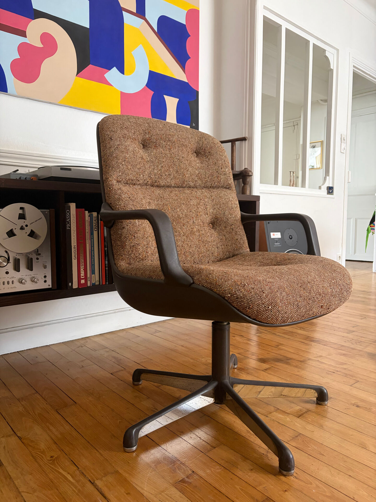 Fauteuil édition Comforto dans le goût de Charles Pollock
