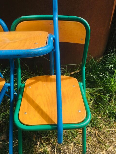 Lot de 10 chaises écoles des années '70, 5 bleus et 5 vert