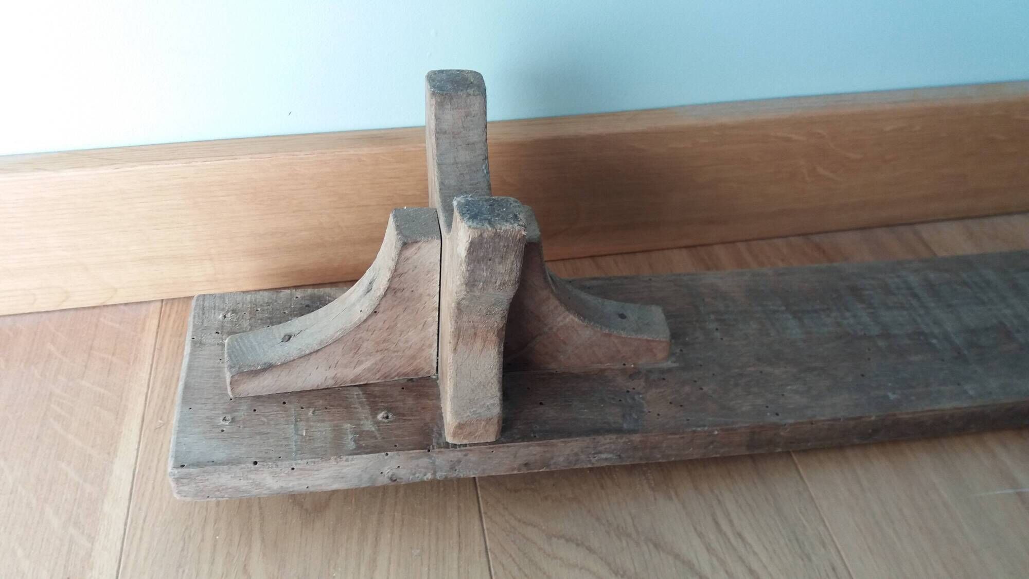 Footrest bench, church kneeler