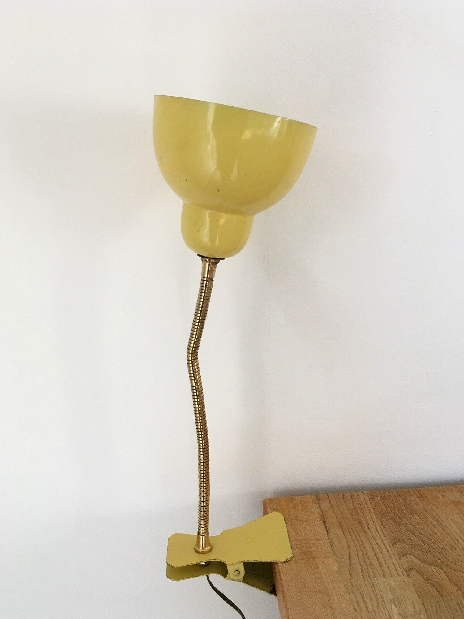 Vintage 1950s pincer lamp