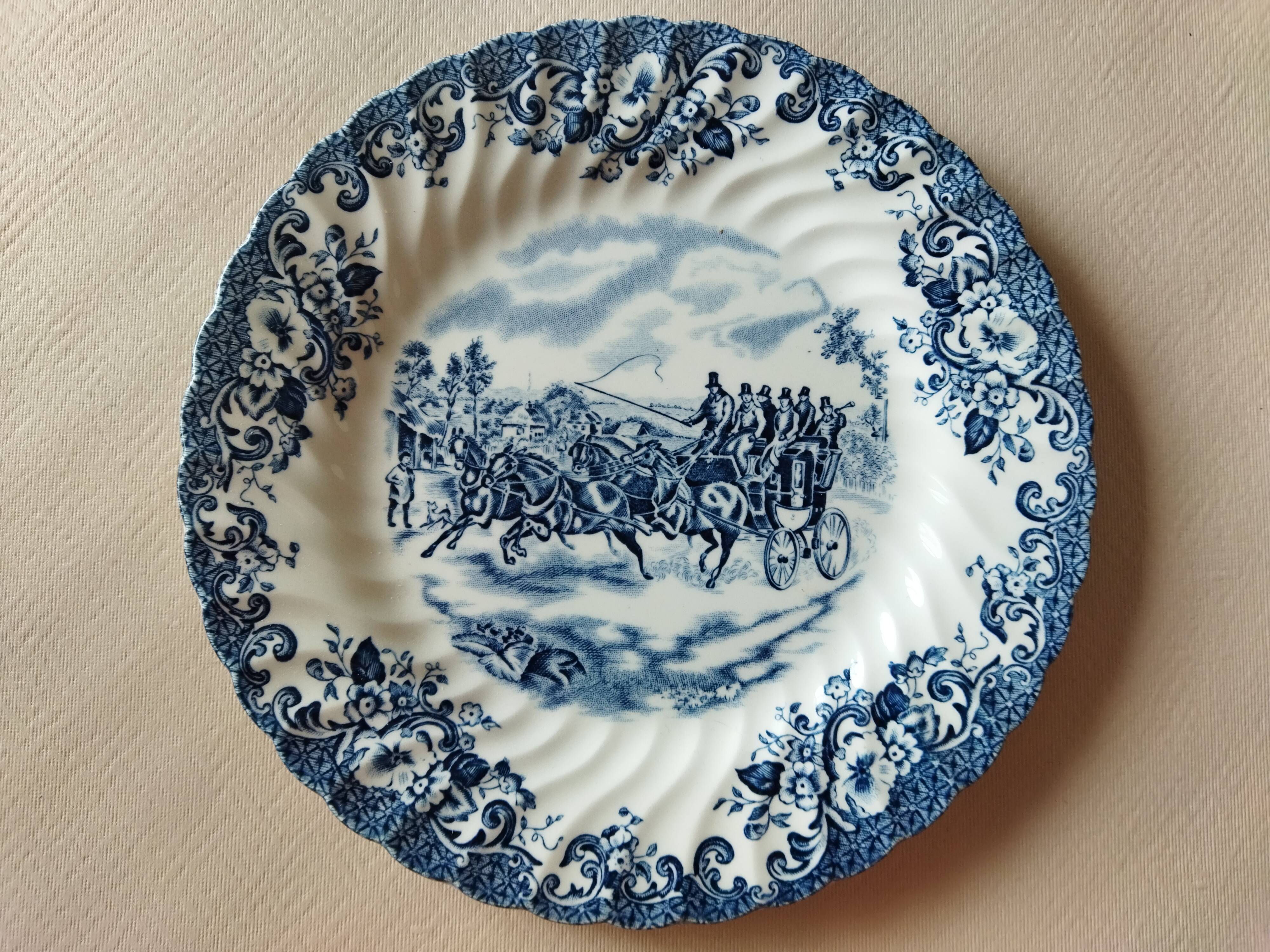 8 Johnson Bros "Coaching Scenes" English dessert plates