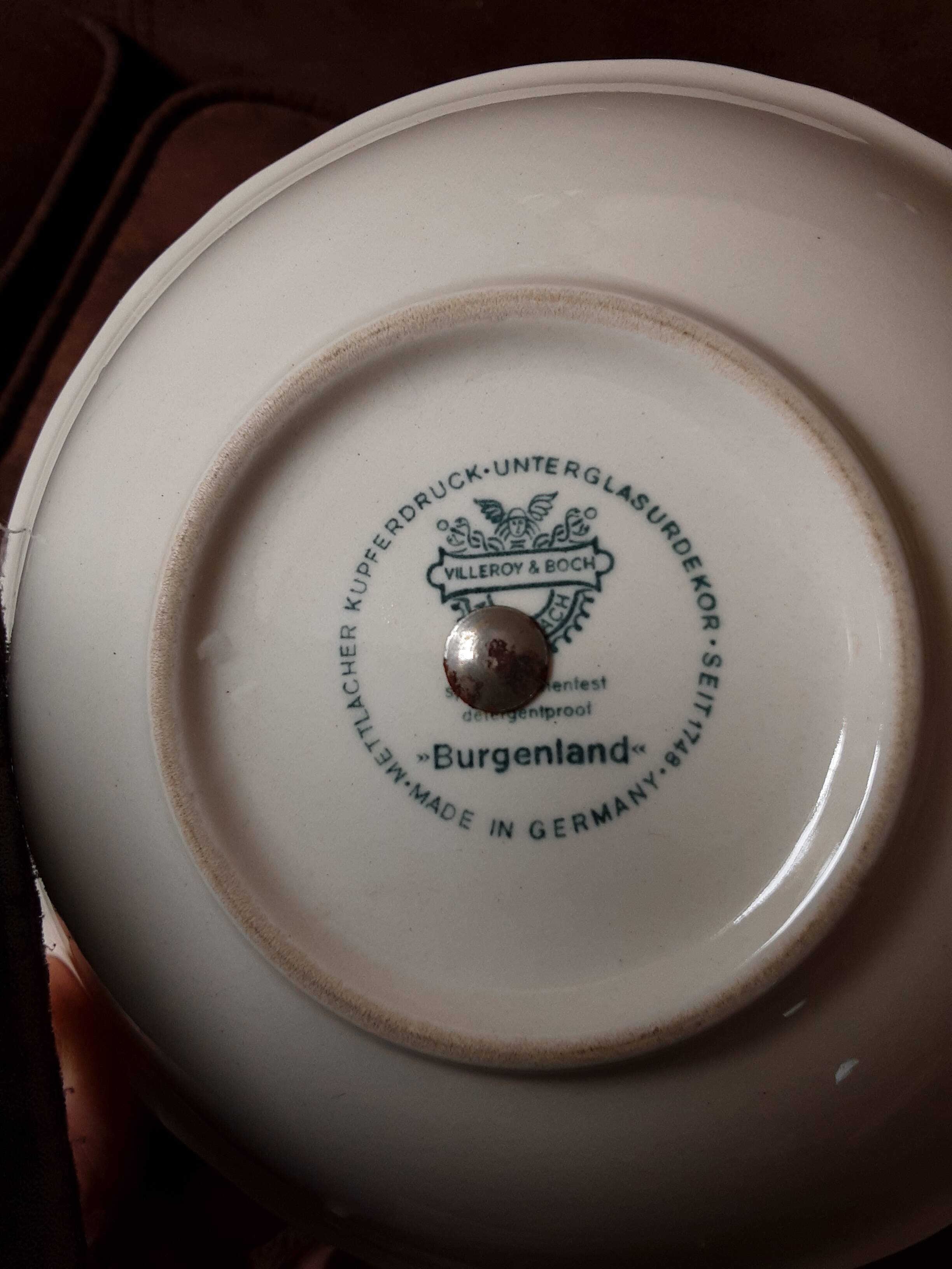 Willeroy and Boch Burgenland servant