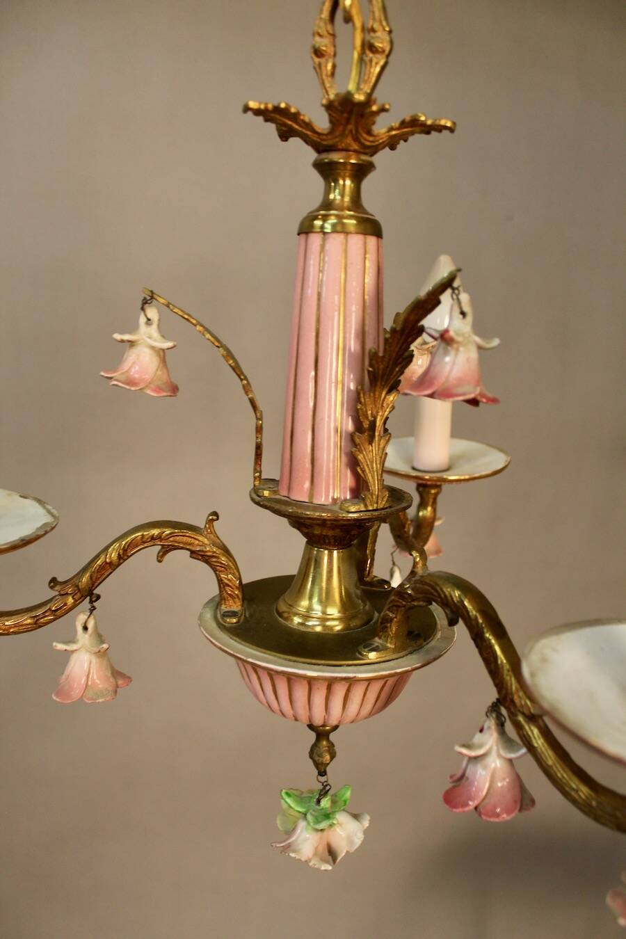 Small Italian Bronze Chandelier with Porcelain Flowers and its 2 Wall Sconces