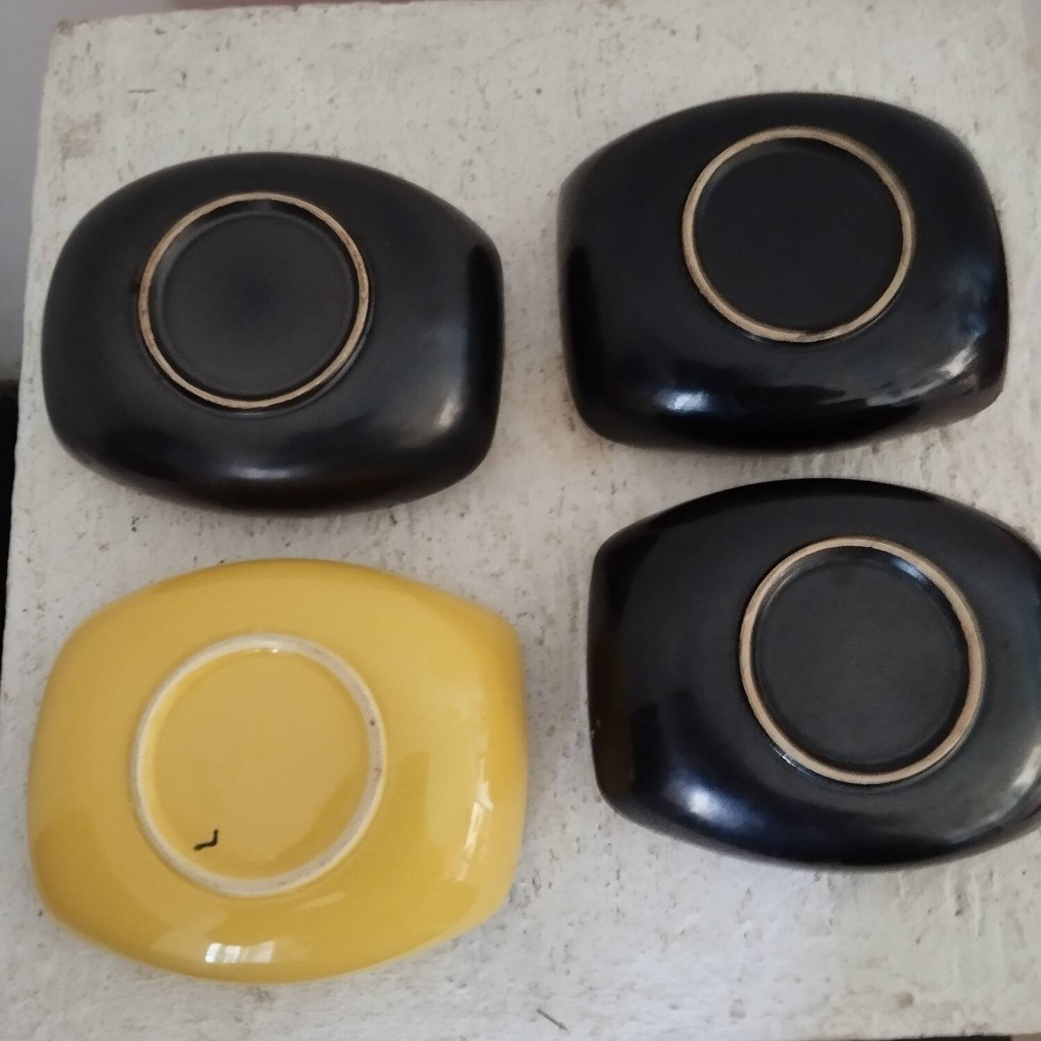 4 ceramic cups from the 50s