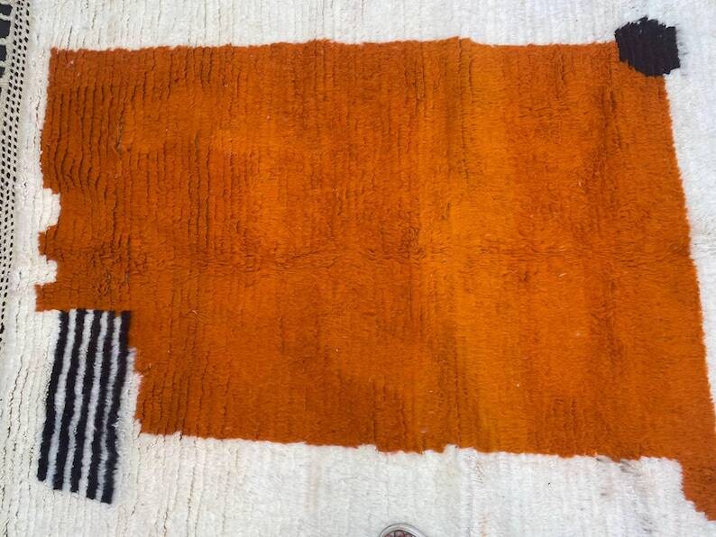 Traditional handmade wool rug 200cm x 300cm