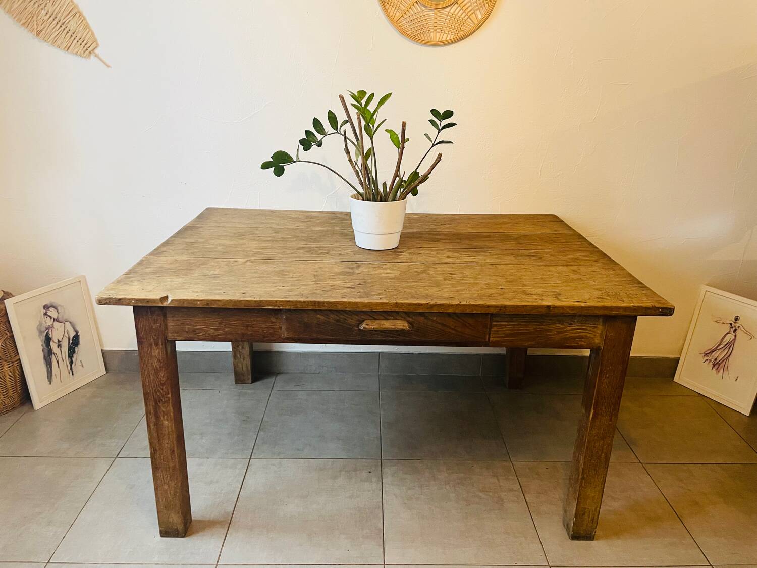 Très belle table de ferme vintage en bois massif