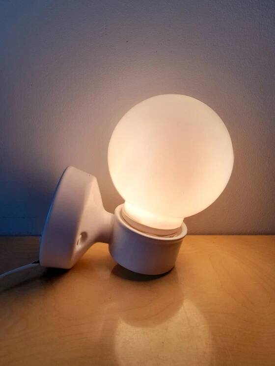 Vittemola porcelain wall light