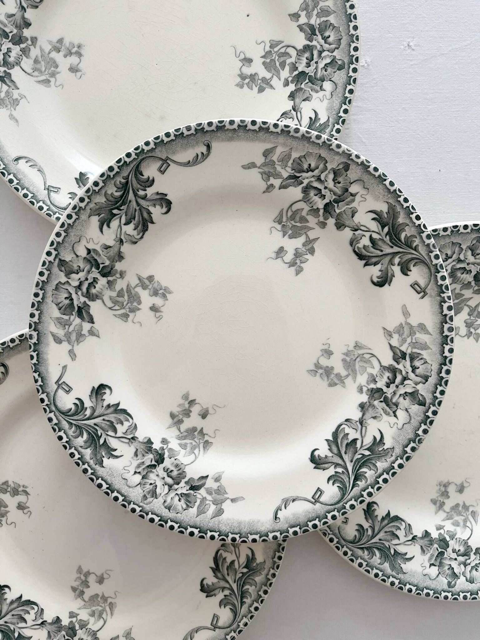 4 dessert plates ironstone "Liserons" Choisy le Roi