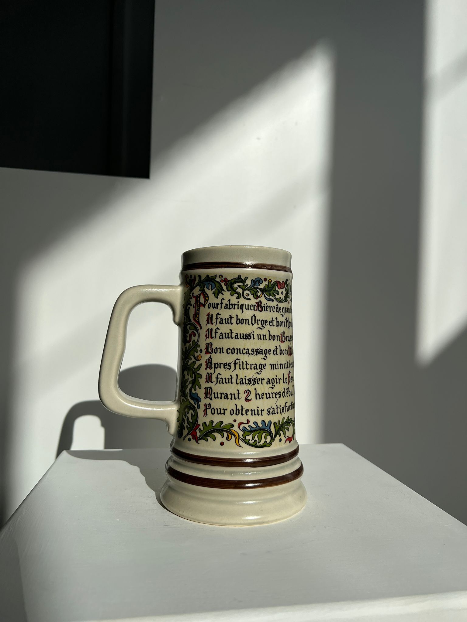 Chope Saint Clément illustrant la recette de la bière H:18cm