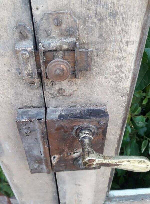 Porte ancienne vitrée 211,5x105,5cm et son cadre porte d'entrée