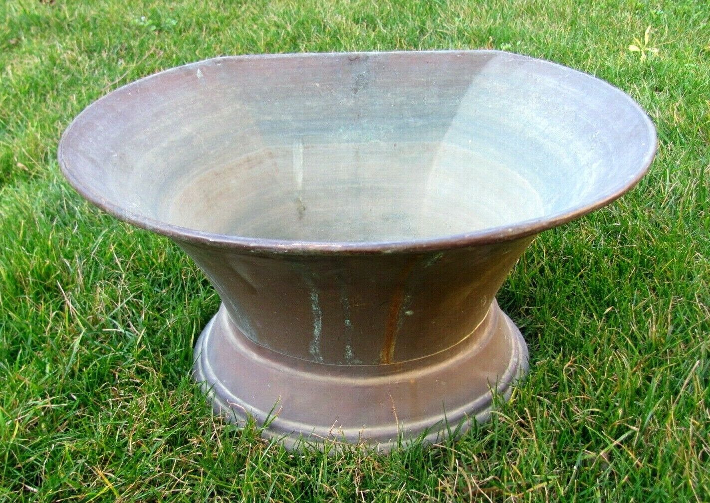 Copper fountain basin