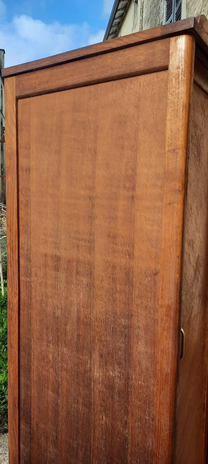 Sliding door wardrobe