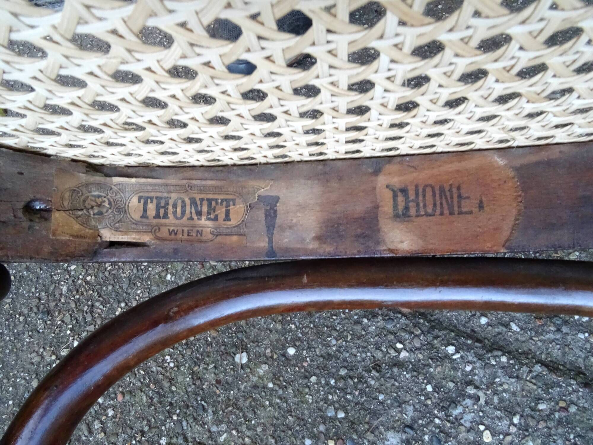 Thonet caned Art Nouveau armchair N°293, circa 1905 - bentwood -