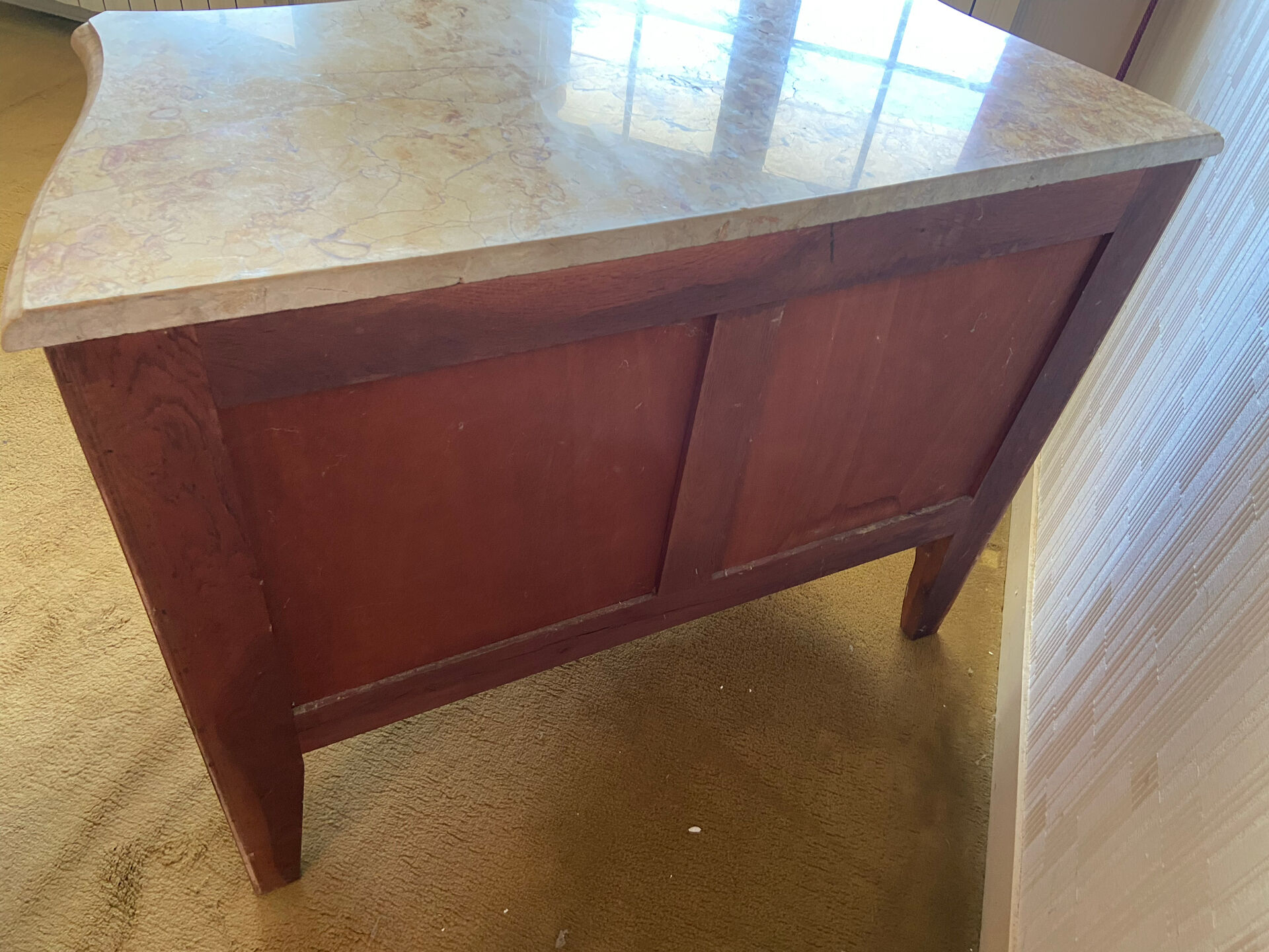 Commode de style louis xv en bois de rose début 20 eme