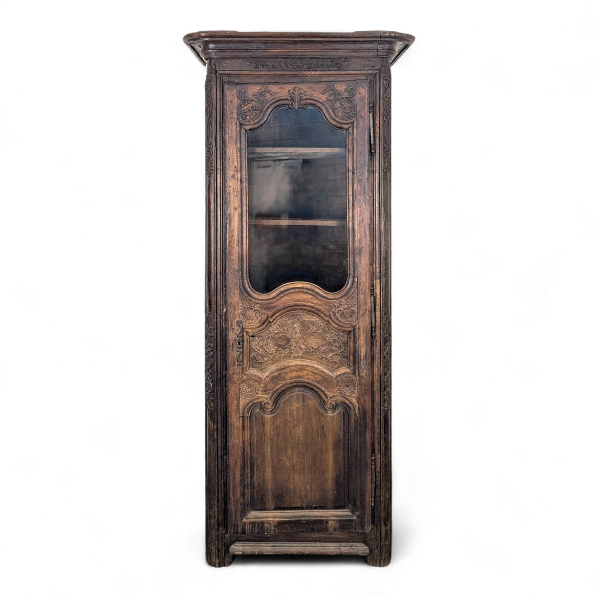 Bonnetière de style Régence en chêne