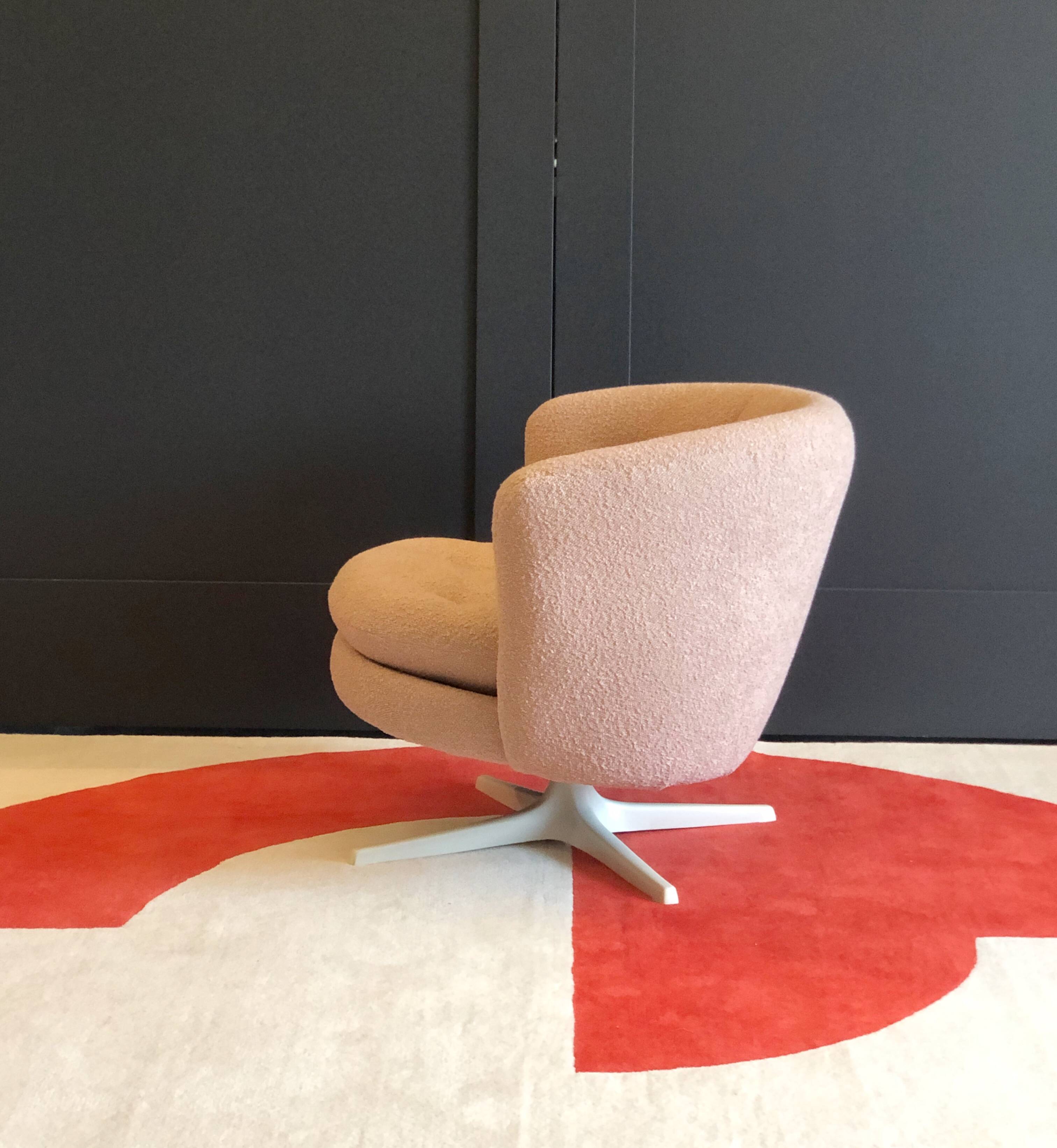 Vintage Scandinavian swivel armchair from the 70s