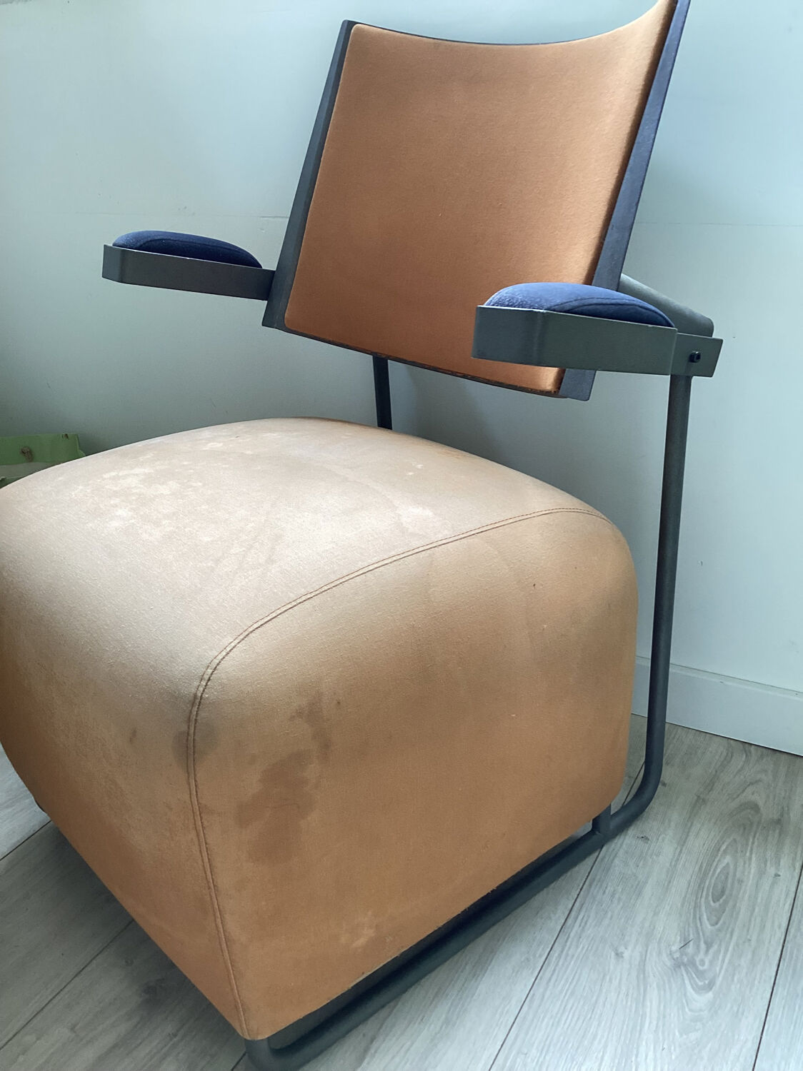 Oscar Harri Kohonen Chair