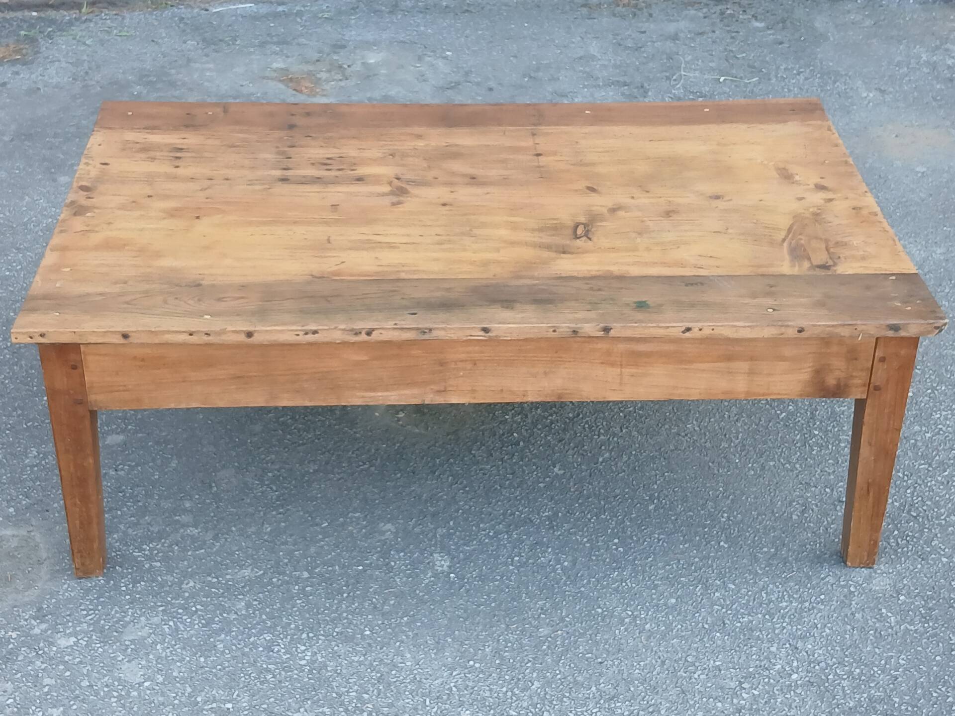 Table basse de ferme