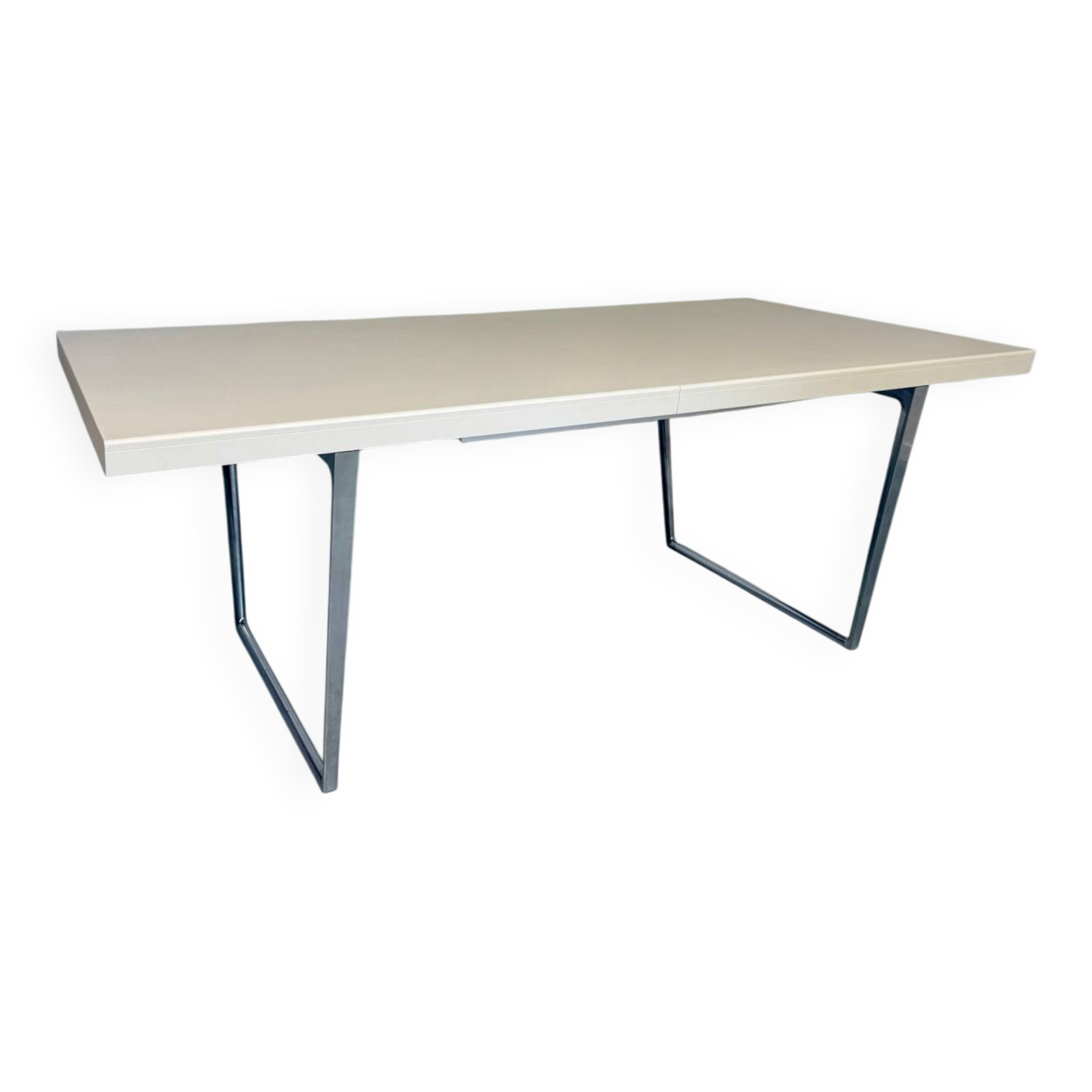 Dining/meeting table in laminated wood designed by antonio citterio vitra