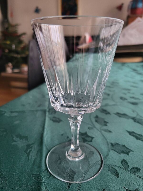 Service de verres en cristal d'Arques modèle Versailles France (set de 18)
