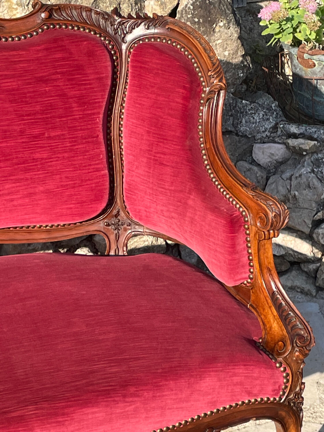 Louis XV style bench in Walnut, 19th century period